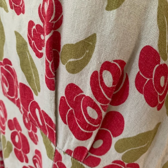 Linen dress with cherry colored flower print; swingy; v-neck; short sleeves - Picture 15 of 15